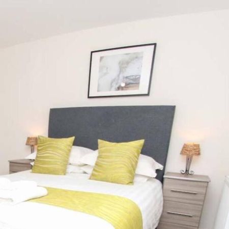 No12-Luxe Living Guest Apartment- 1 Bed-Garden-Private Parking-Wifi-Beach-City Swansea Extérieur photo