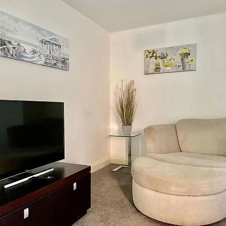 No12-Luxe Living Guest Apartment- 1 Bed-Garden-Private Parking-Wifi-Beach-City Swansea Extérieur photo